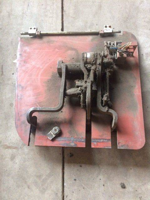 Plate floor assy for Linde R14, Series 376 - Pedal para Equipo de manutención: foto 2 Plate floor assy for Linde R14, Series 376 - Pedal para Equipo de manutención: foto 2