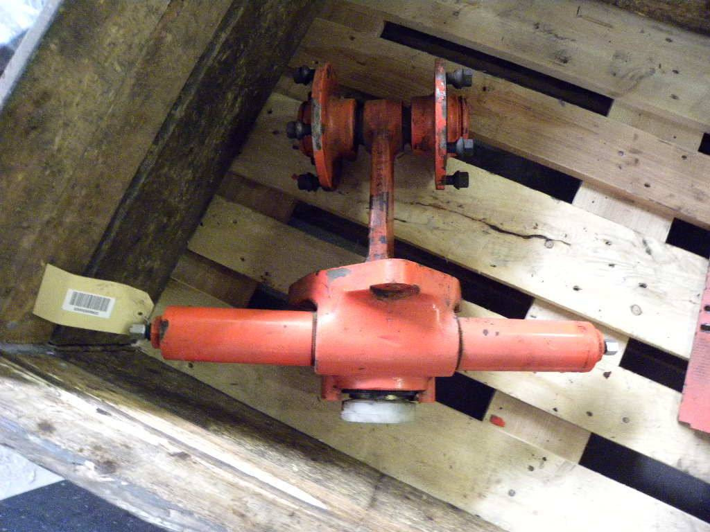 Rear axle for Linde - Eje y piezas para Equipo de manutención: foto 1 Rear axle for Linde - Eje y piezas para Equipo de manutención: foto 1