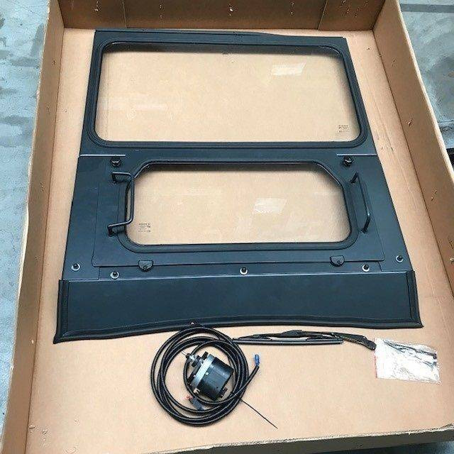 Rear panel for Komatsu - Ventana y piezas para Equipo de manutención: foto 1 Rear panel for Komatsu - Ventana y piezas para Equipo de manutención: foto 1