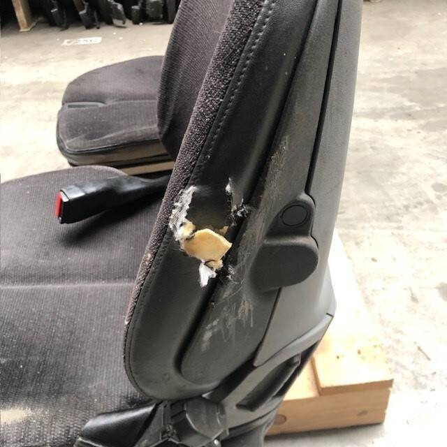 Seat for Linde /1120-01/ - Asiento para Equipo de manutención: foto 5 Seat for Linde /1120-01/ - Asiento para Equipo de manutención: foto 5
