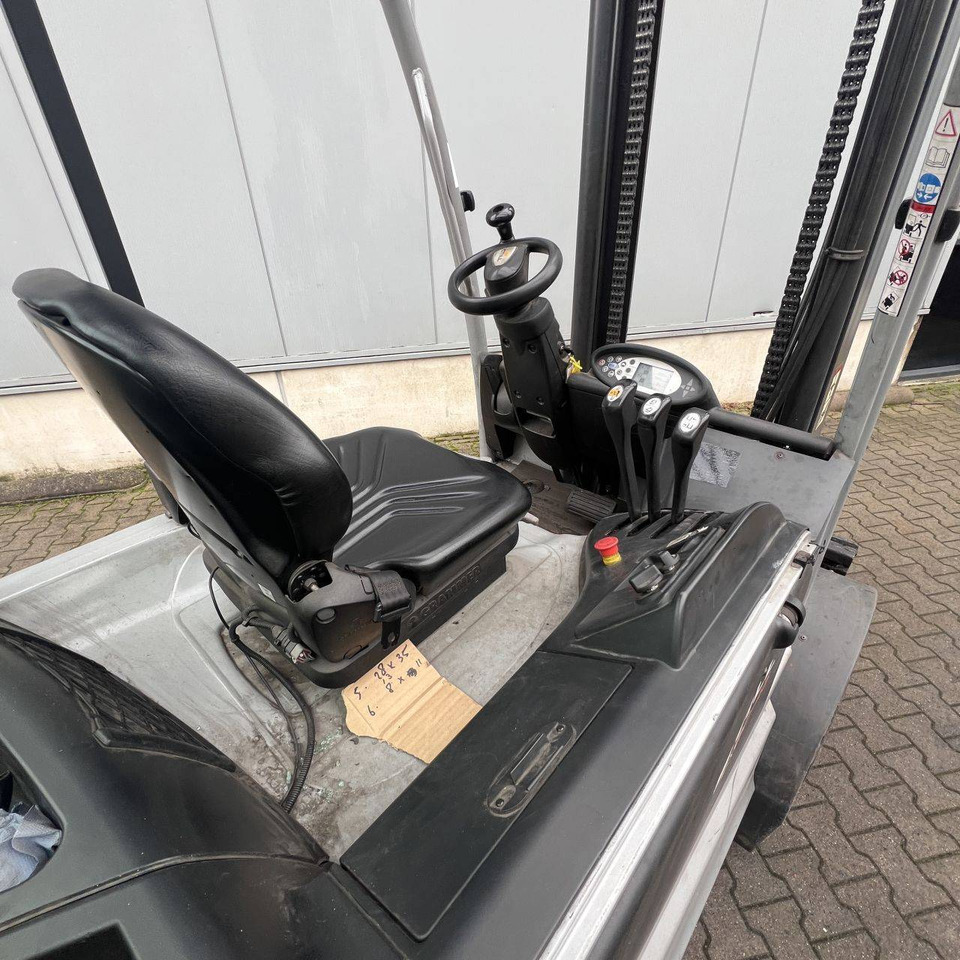 Still RX60-45 - Carretilla elevadora eléctrica: foto 3 Still RX60-45 - Carretilla elevadora eléctrica: foto 3