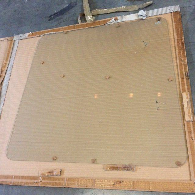 Wind screen for Linde Series 352 - Ventana y piezas para Equipo de manutención: foto 1 Wind screen for Linde Series 352 - Ventana y piezas para Equipo de manutención: foto 1