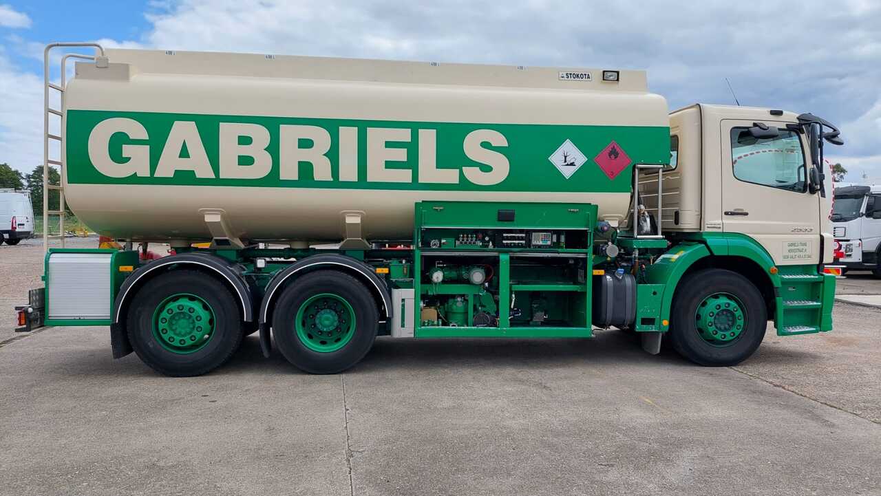 Camión cisterna MERCEDES AXOR: foto 10