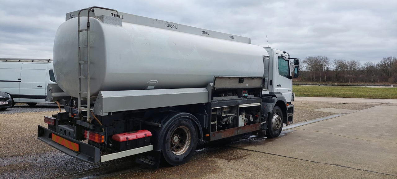 Camión cisterna MERCEDES: foto 8
