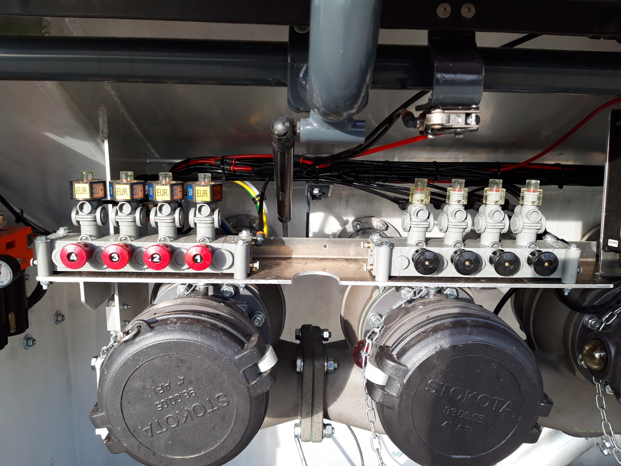 VOLVO FM - Camión cisterna: foto 3 VOLVO FM - Camión cisterna: foto 3