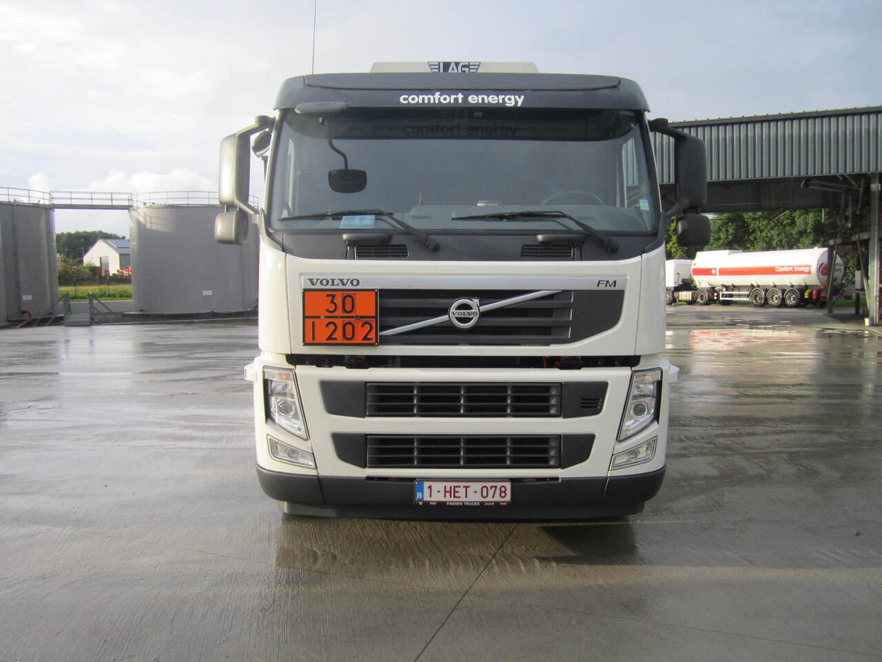 Volvo FM - Camión cisterna: foto 2 Volvo FM - Camión cisterna: foto 2