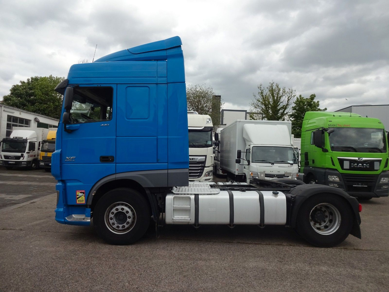 DAF XF 440, SC, Klima, 2 x Tank, Intarder, Standklim - Cabeza tractora: foto 5 DAF XF 440, SC, Klima, 2 x Tank, Intarder, Standklim - Cabeza tractora: foto 5