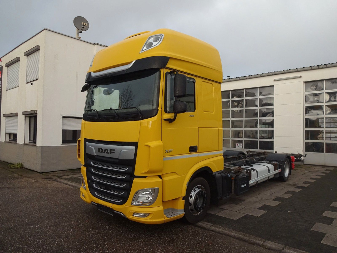 DAF XF 480, Jumbo BDF, SSC, Standklima, Intarder - Camión portacontenedore/ Intercambiable: foto 1 DAF XF 480, Jumbo BDF, SSC, Standklima, Intarder - Camión portacontenedore/ Intercambiable: foto 1