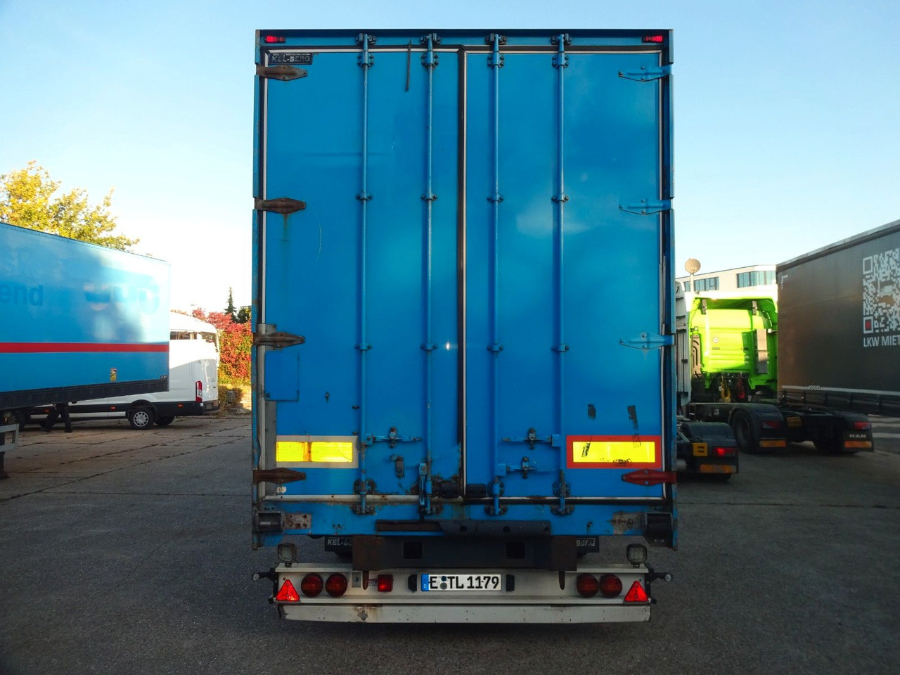 Kel-Berg 3 x Koffer, Doppelstock mit Balken - Semirremolque caja cerrada: foto 4 Kel-Berg 3 x Koffer, Doppelstock mit Balken - Semirremolque caja cerrada: foto 4