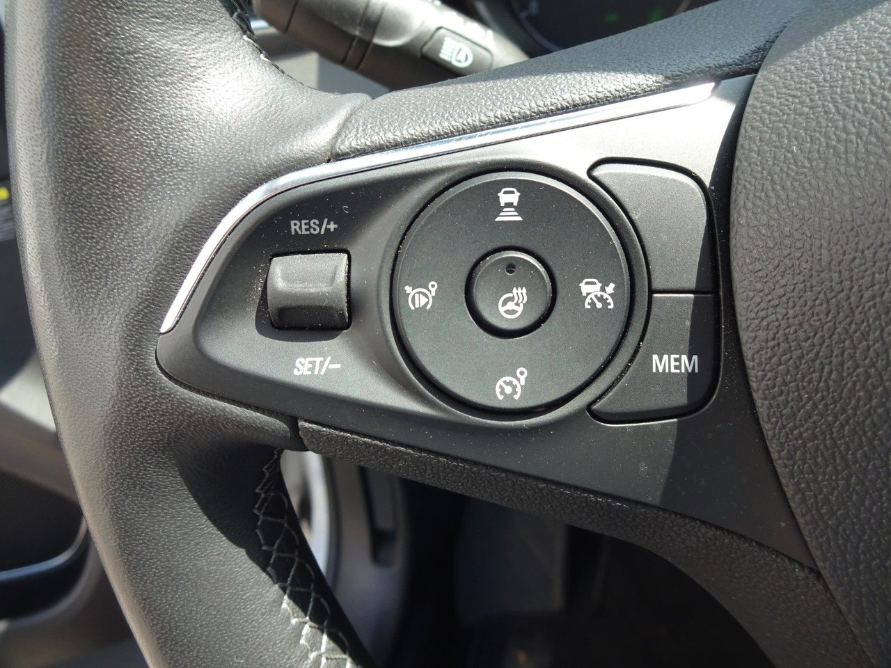 SUV/ Todoterreno Opel Grandland (X): foto 24