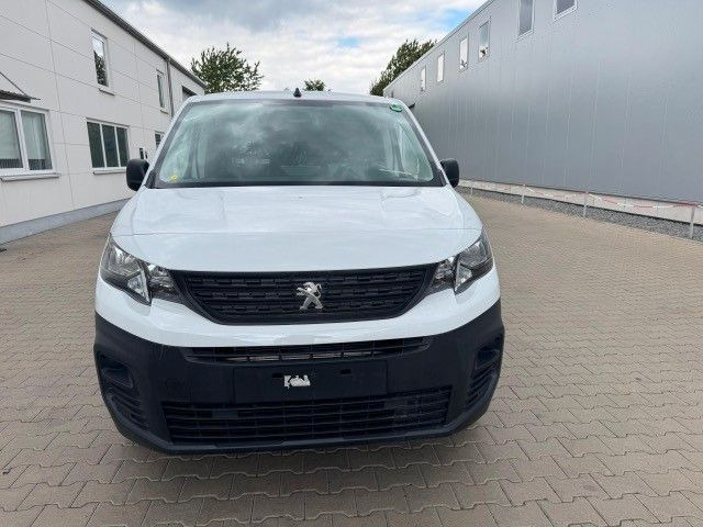 Peugeot Partner Premium Elektro, L3H1, 100 kW, Kamera - Furgoneta pequeña, Furgoneta eléctrica: foto 2 Peugeot Partner Premium Elektro, L3H1, 100 kW, Kamera - Furgoneta pequeña, Furgoneta eléctrica: foto 2
