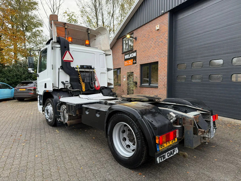 DAF CF 75.250 Handgeschakeld/Manual EURO 3 - Cabeza tractora: foto 2 DAF CF 75.250 Handgeschakeld/Manual EURO 3 - Cabeza tractora: foto 2
