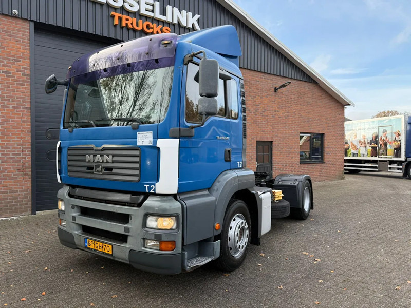 MAN TGA 18.320 Dagcabine 694.410KM NL Truck - Cabeza tractora: foto 1 MAN TGA 18.320 Dagcabine 694.410KM NL Truck - Cabeza tractora: foto 1