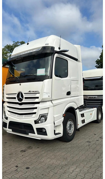 Mercedes-Benz Actros 1845 L Gigaspace 2x tank Standairco 5x available 20-12-2025 - Cabeza tractora: foto 1 Mercedes-Benz Actros 1845 L Gigaspace 2x tank Standairco 5x available 20-12-2025 - Cabeza tractora: foto 1
