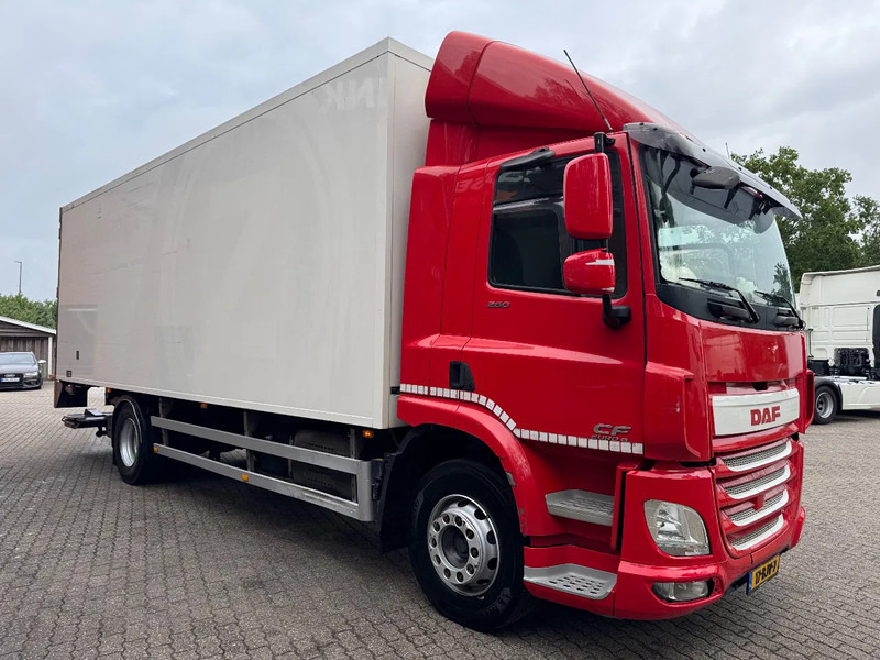 DAF CF 260 4X2 7.6 Frigoblock FK12 -25 Trennwand 2T LBW, HEIWO, Top condition - Camión isotérmico: foto 2 DAF CF 260 4X2 7.6 Frigoblock FK12 -25 Trennwand 2T LBW, HEIWO, Top condition - Camión isotérmico: foto 2