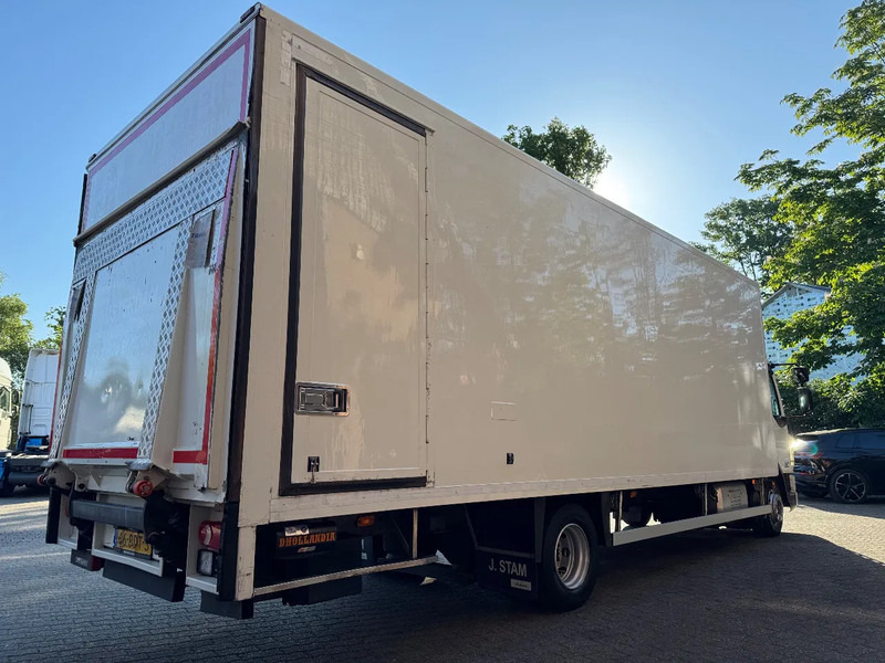 DAF LF 210 12T Airco 7.3M Koffer LBW 449.300KM NL Truck - Camión caja cerrada: foto 5 DAF LF 210 12T Airco 7.3M Koffer LBW 449.300KM NL Truck - Camión caja cerrada: foto 5