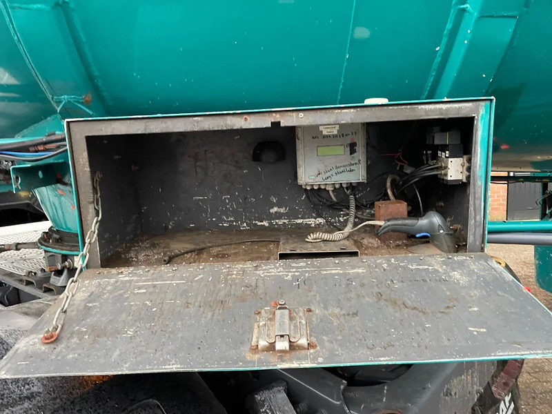 Semirremolque cisterna EKW 36m3 RVS Mestoplegger 2x Stuuras VMA Bemonstering Borger pomp: foto 9