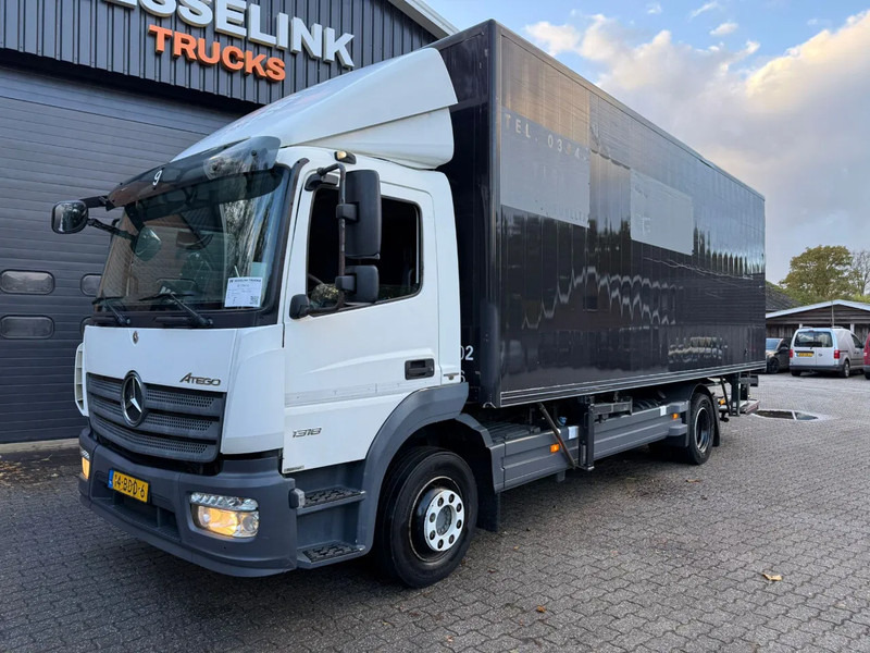 Mercedes-Benz Atego 1318 4X2 BDF Koffer Standairco 2.000KG LBW APK 07-2026 - Camión caja cerrada: foto 1 Mercedes-Benz Atego 1318 4X2 BDF Koffer Standairco 2.000KG LBW APK 07-2026 - Camión caja cerrada: foto 1