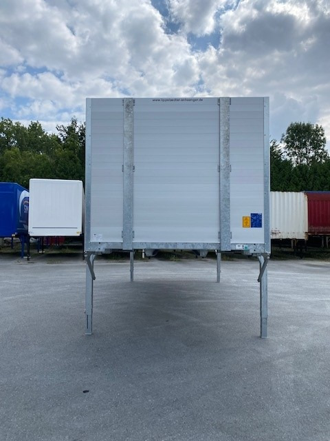 Kögel BDF-System, 7.450 mm lang, mit Heckklappe - Carrocería abierta: foto 3 Kögel BDF-System, 7.450 mm lang, mit Heckklappe - Carrocería abierta: foto 3