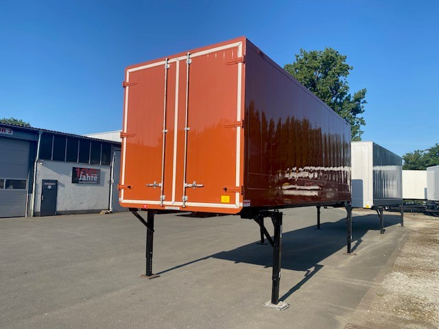 Krone BDF-System 7.45m, LACK NEU! Durchladesystem: Heck Portaltüren vorne und Hinten - Caja cerrada: foto 1 Krone BDF-System 7.45m, LACK NEU! Durchladesystem: Heck Portaltüren vorne und Hinten - Caja cerrada: foto 1
