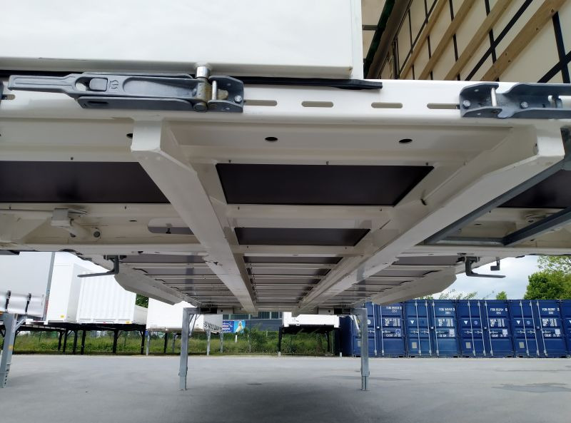 Krone BDF-System, 7.820 mm lang. - Toldo carrocería: foto 5 Krone BDF-System, 7.820 mm lang. - Toldo carrocería: foto 5