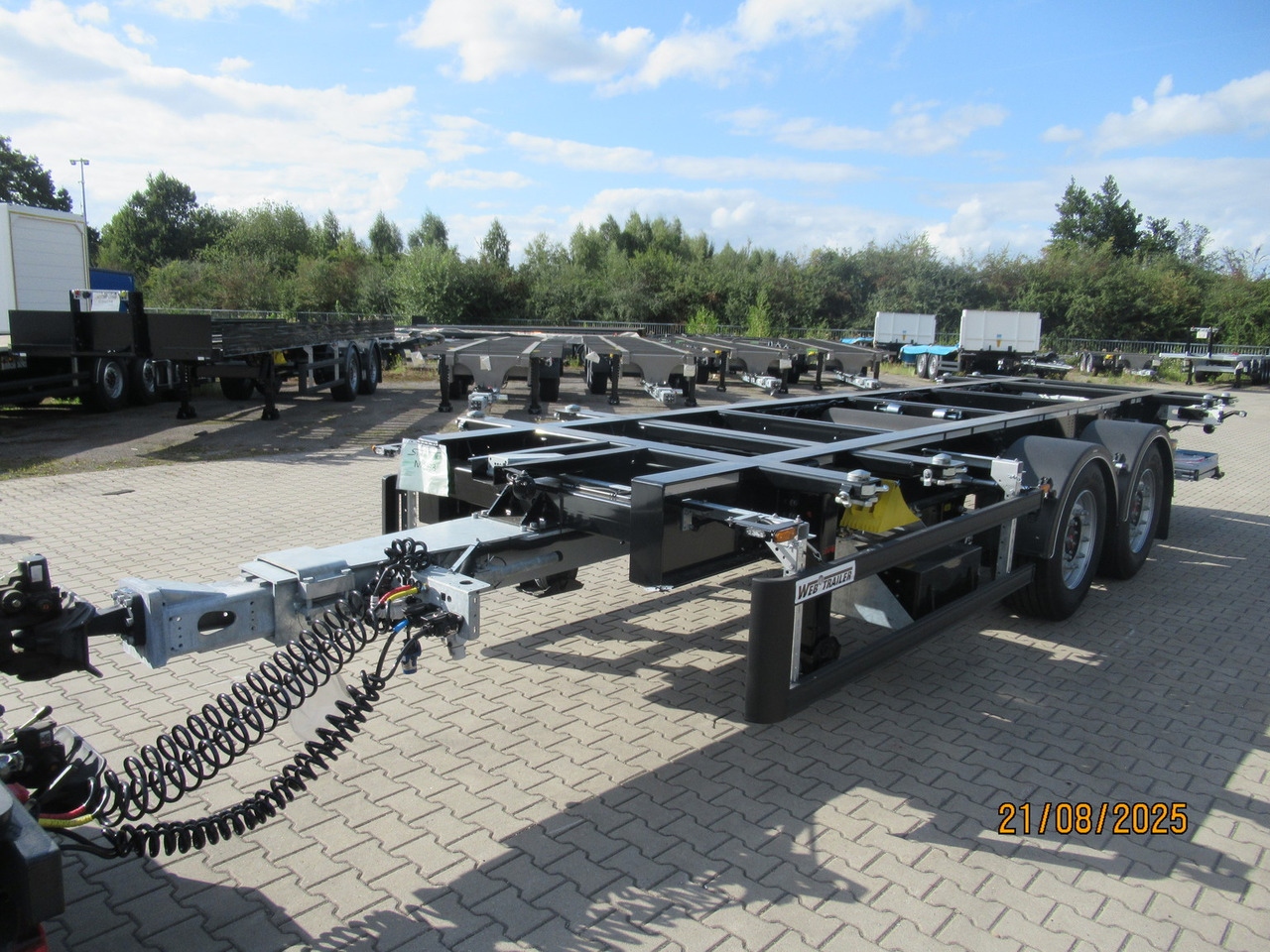 System Trailers BDF-System, Standard ohne Zulassung, mit Ladebordwand - Remolque caja cerrada: foto 2 System Trailers BDF-System, Standard ohne Zulassung, mit Ladebordwand - Remolque caja cerrada: foto 2