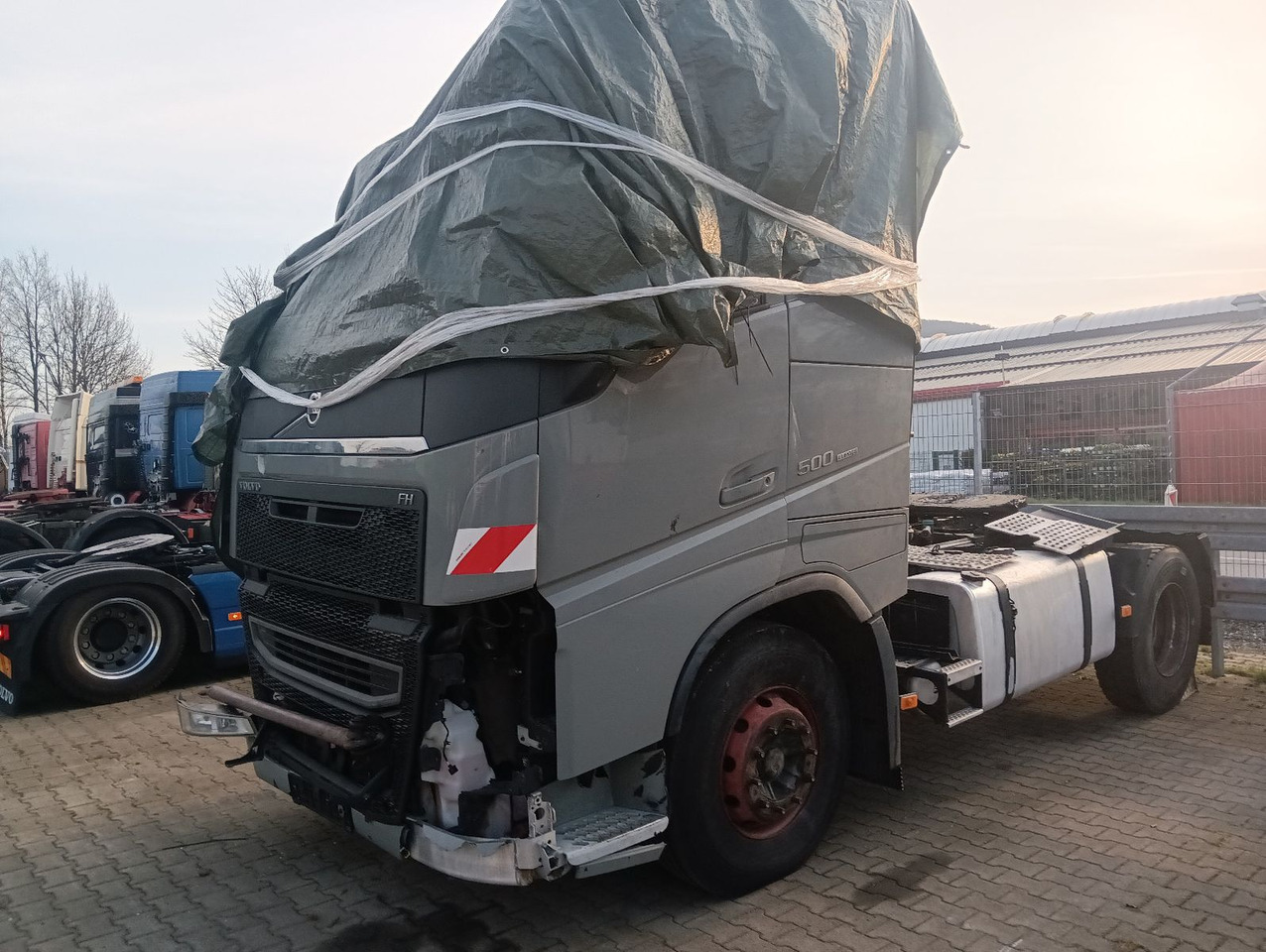 Volvo FH 500 Globe CRAWLER Hydr.,Luft/Luft Motor läuft - Cabeza tractora: foto 4 Volvo FH 500 Globe CRAWLER Hydr.,Luft/Luft Motor läuft - Cabeza tractora: foto 4