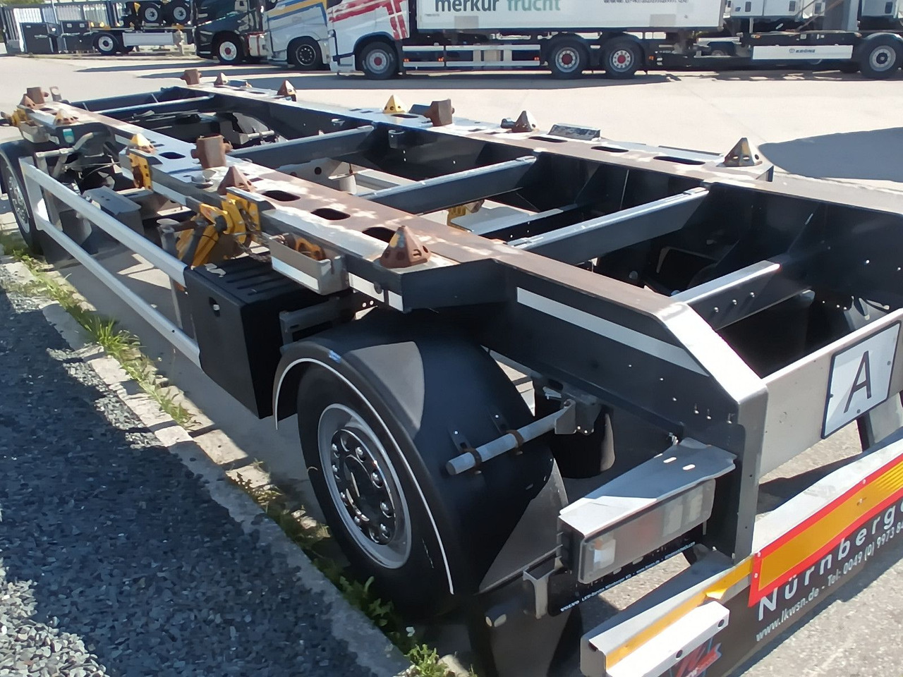 Hüffermann 2-A VARIO-CARRIER VERZINKT SAFETYFIX Reifen/TÜV - Remolque multilift/ Portacontenedores de cadenas: foto 3 Hüffermann 2-A VARIO-CARRIER VERZINKT SAFETYFIX Reifen/TÜV - Remolque multilift/ Portacontenedores de cadenas: foto 3