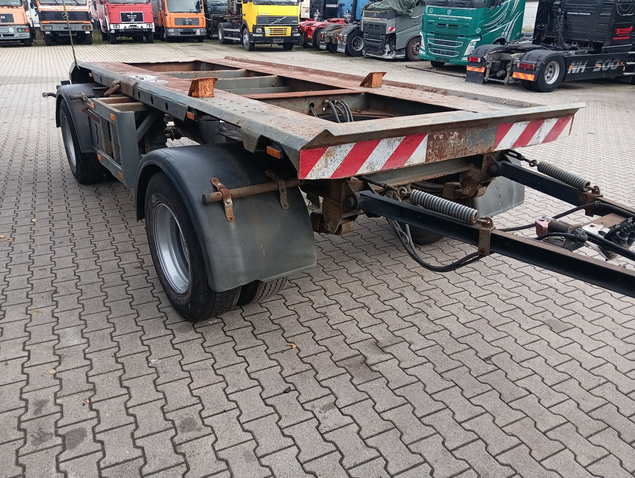 Meiller MEILLER HKM A18AbsetzContainer BPW TÜV Reifen70% - Remolque multilift/ Portacontenedores de cadenas: foto 5 Meiller MEILLER HKM A18AbsetzContainer BPW TÜV Reifen70% - Remolque multilift/ Portacontenedores de cadenas: foto 5