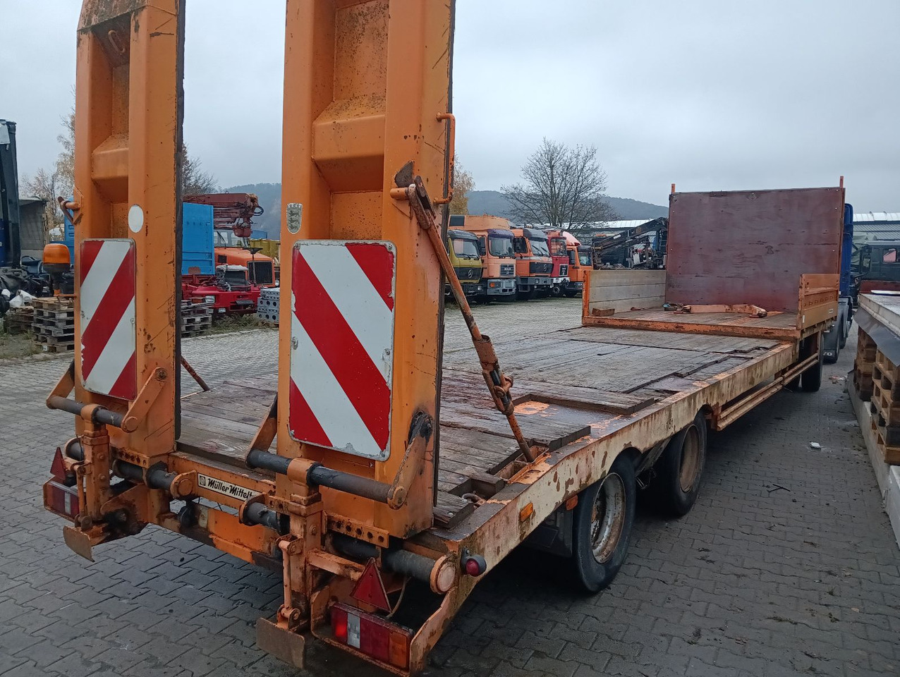 Müller-Mitteltal T 3 9,55m 0,90m Rampen, Bordwand vorne ABS SAF - Remolque góndola rebajadas: foto 3 Müller-Mitteltal T 3 9,55m 0,90m Rampen, Bordwand vorne ABS SAF - Remolque góndola rebajadas: foto 3