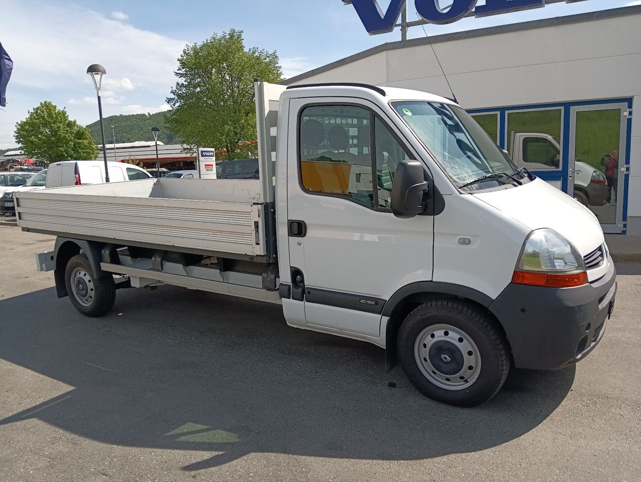Renault MASTER 3,5t AHK, TÜV/Reifen/Bremse NEU orig.64t - Furgoneta caja abierta, Furgoneta combi: foto 5 Renault MASTER 3,5t AHK, TÜV/Reifen/Bremse NEU orig.64t - Furgoneta caja abierta, Furgoneta combi: foto 5