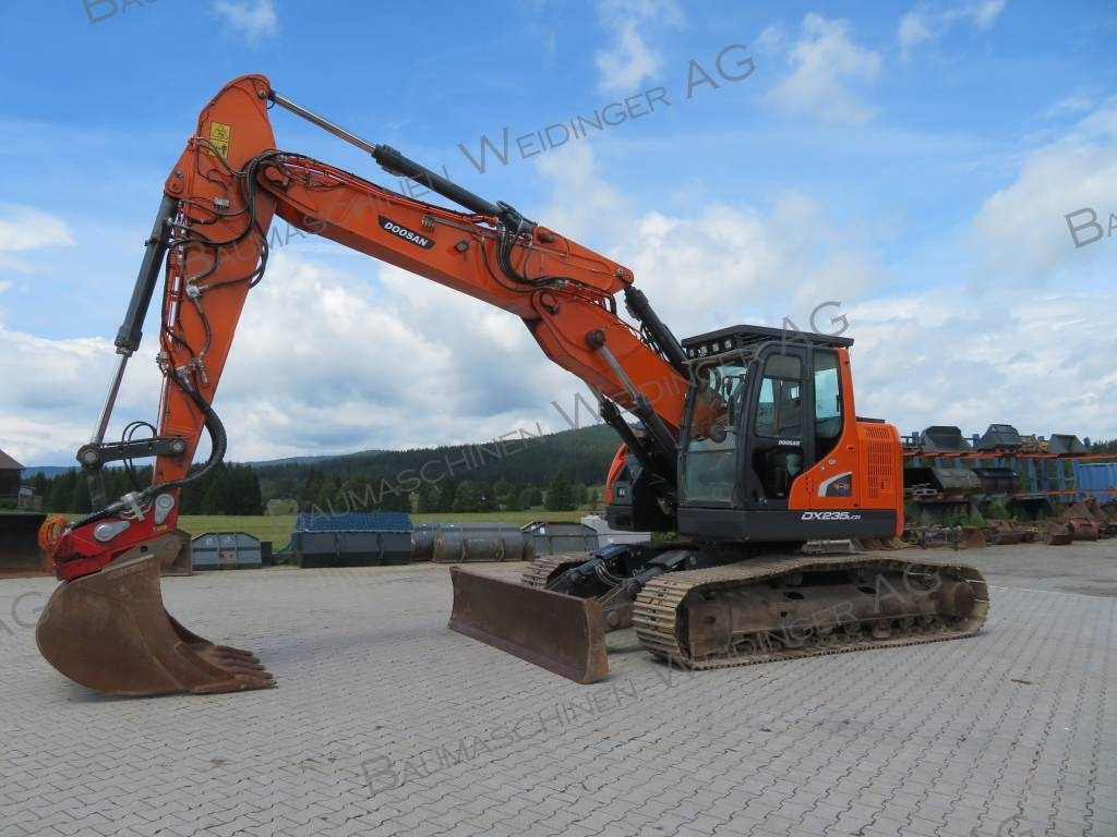 Doosan DX 235 LCR-5 - Excavadora de cadenas: foto 1 Doosan DX 235 LCR-5 - Excavadora de cadenas: foto 1