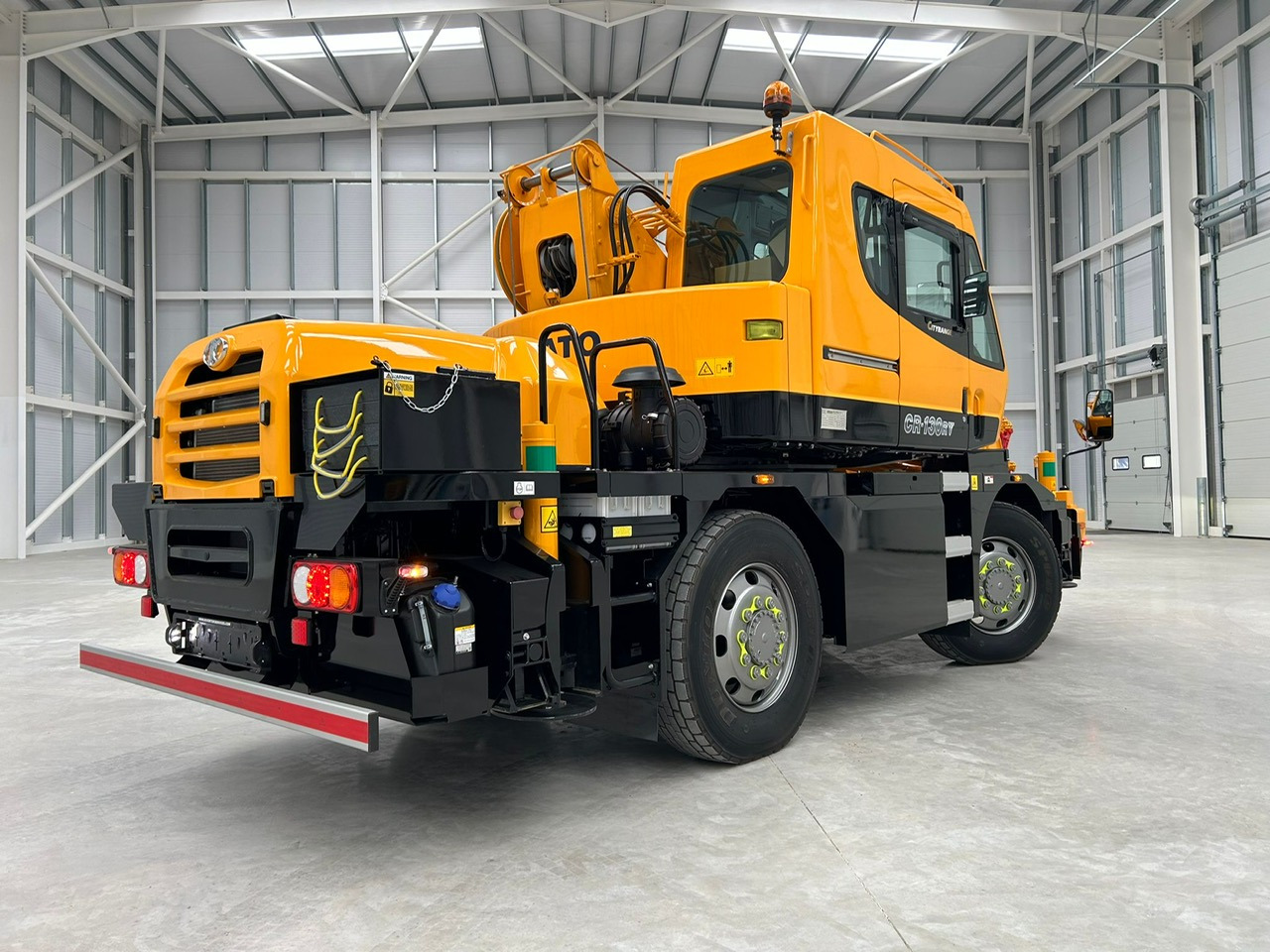 KATO CR-130Rv - 13 Ton City Crane with Joystick Control - Autogrúa: foto 4 KATO CR-130Rv - 13 Ton City Crane with Joystick Control - Autogrúa: foto 4