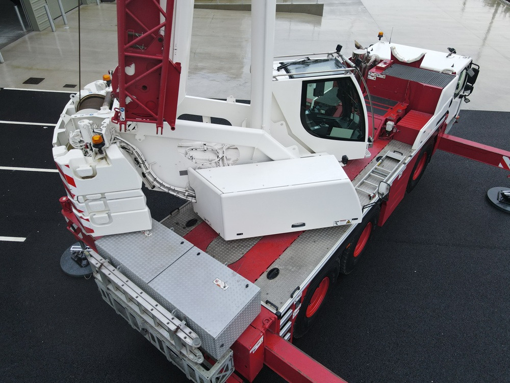 LIEBHERR LTM1060-3.1 - Excellent Condition and Full Remote - Grúa todo terreno: foto 5 LIEBHERR LTM1060-3.1 - Excellent Condition and Full Remote - Grúa todo terreno: foto 5