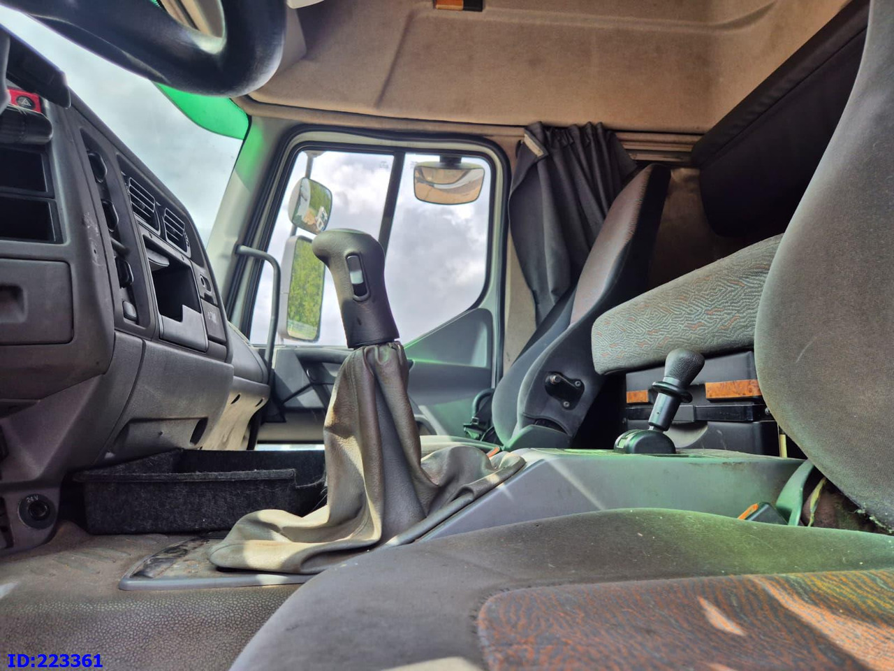 Cabeza tractora RENAULT Premium 420 6x2 Manual: foto 6