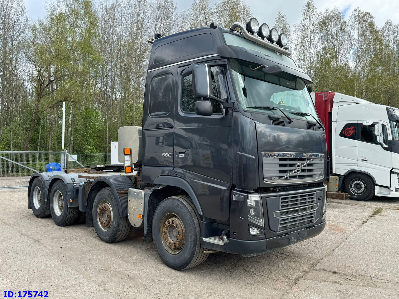 VOLVO FH16 660HP 8x4 - Cabeza tractora: foto 4 VOLVO FH16 660HP 8x4 - Cabeza tractora: foto 4