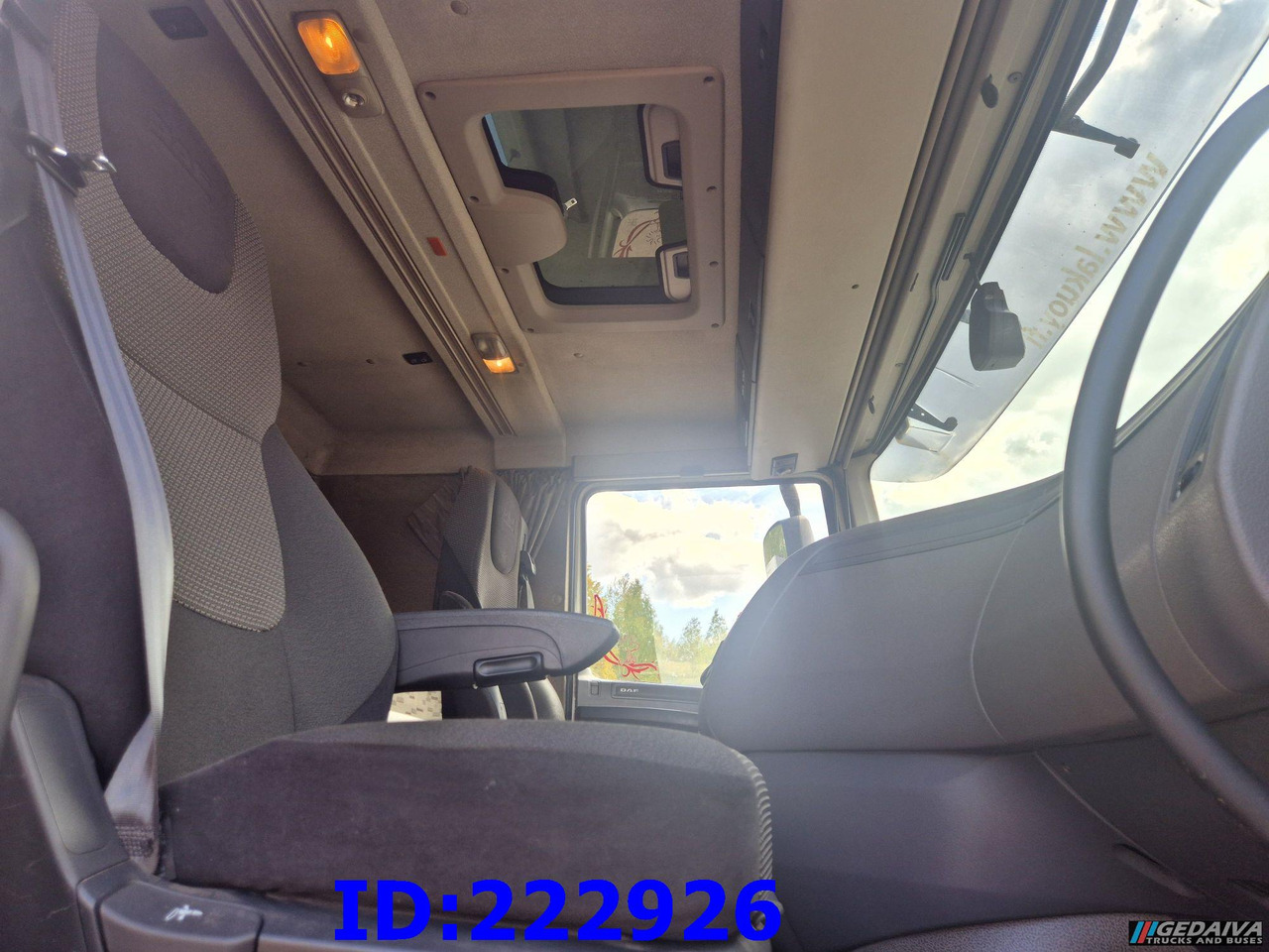 Camión isotérmico DAF XF 106 440 FAR 6x2 Euro6: foto 20