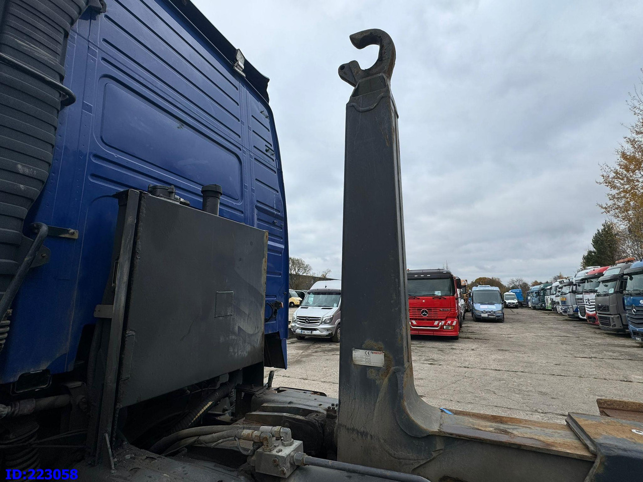 HIAB Multilift XR21S53 - Equipos de gancho multilift/ De cadena multilift: foto 1 HIAB Multilift XR21S53 - Equipos de gancho multilift/ De cadena multilift: foto 1