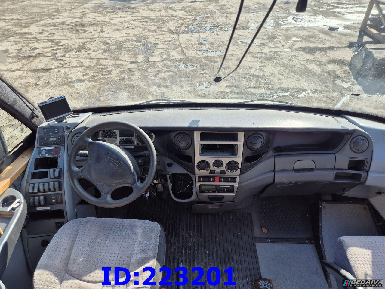Autocar IVECO Wing 25-seater (Engine problem): foto 11