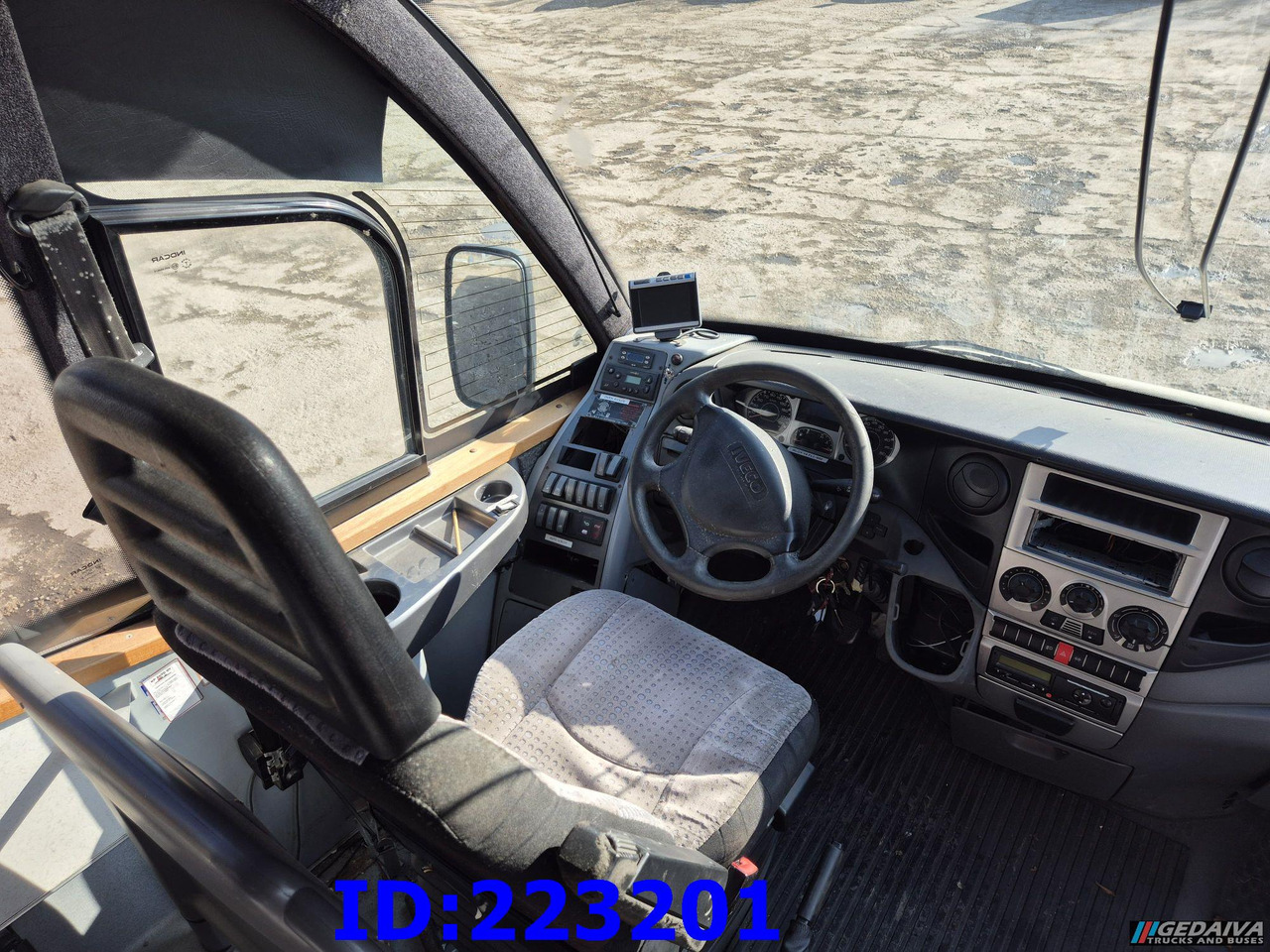 Autocar IVECO Wing 25-seater (Engine problem): foto 9