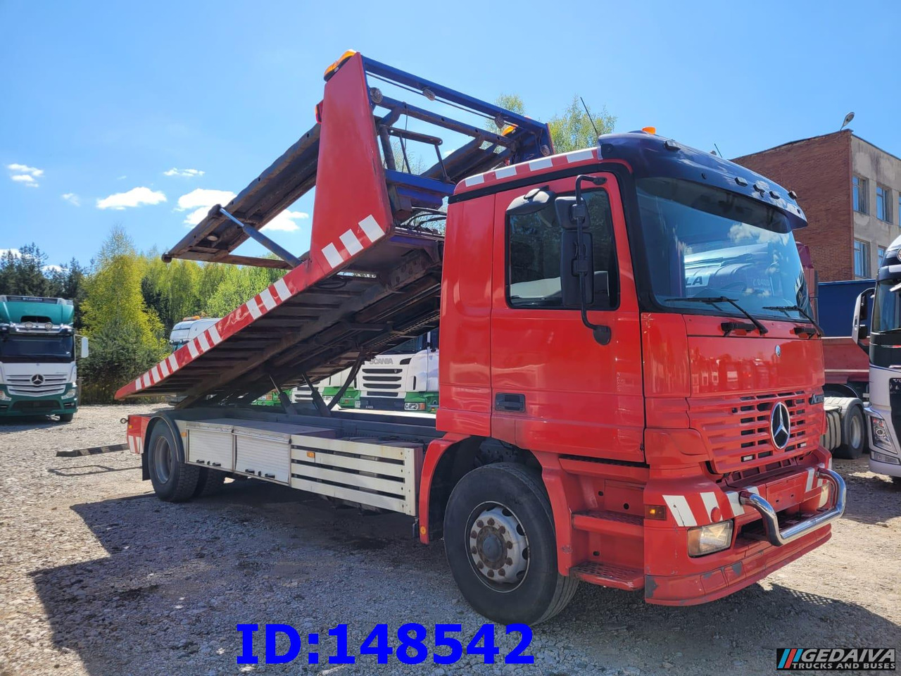 MERCEDES-BENZ Actros 1831 4x2 - Grua de remolque autos: foto 5 MERCEDES-BENZ Actros 1831 4x2 - Grua de remolque autos: foto 5
