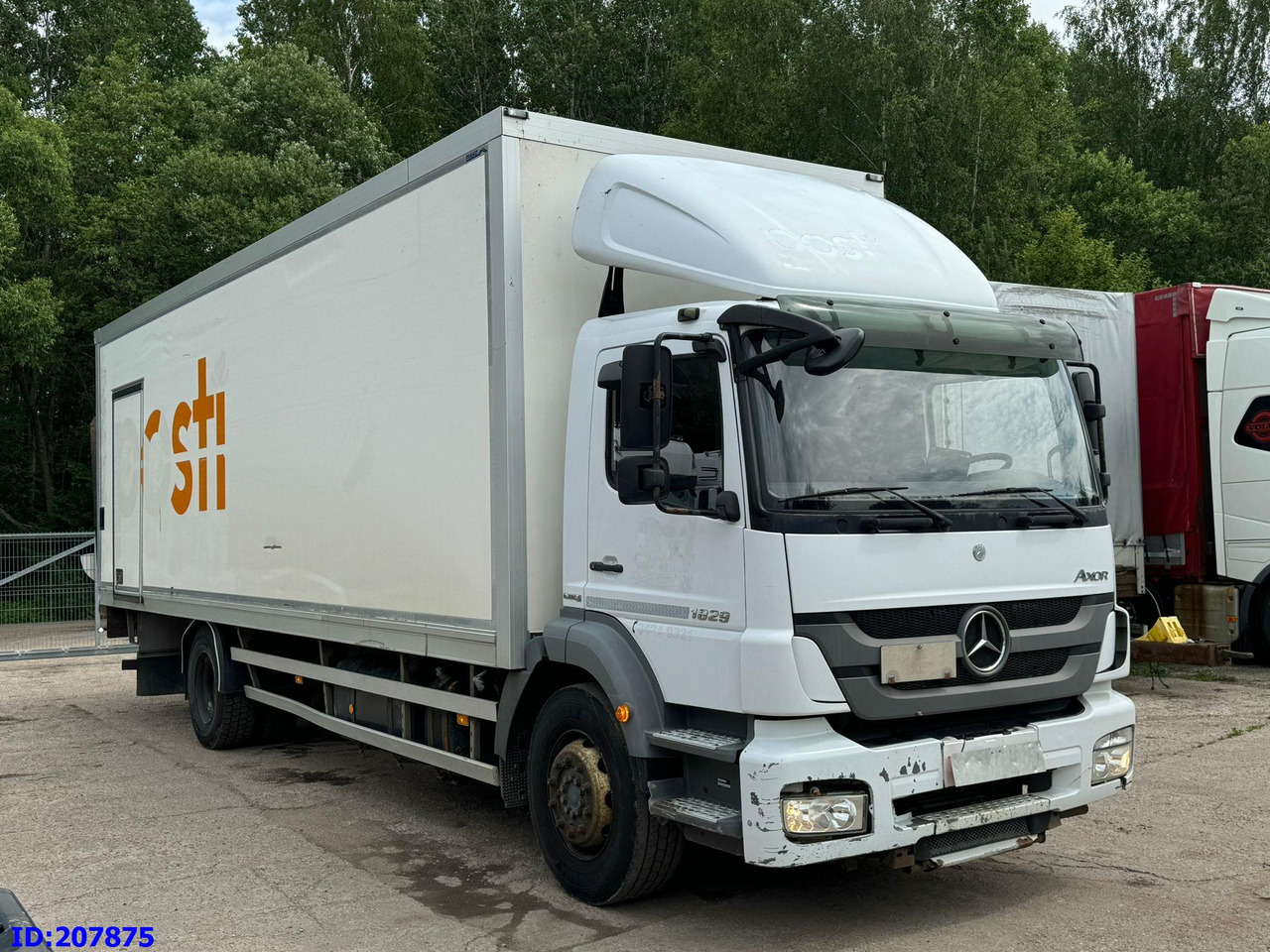 MERCEDES-BENZ Axor 1829 - Euro5 - Manual - Camión isotérmico: foto 2 MERCEDES-BENZ Axor 1829 - Euro5 - Manual - Camión isotérmico: foto 2