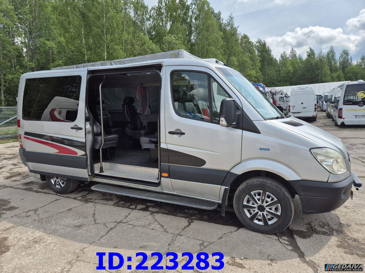 MERCEDES-BENZ Sprinter 313 - Kasten VIP -Euro5 - Autocar: foto 4 MERCEDES-BENZ Sprinter 313 - Kasten VIP -Euro5 - Autocar: foto 4