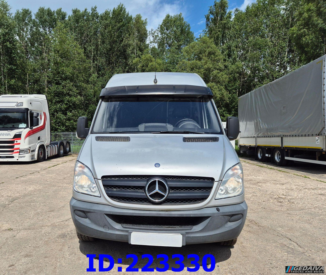 MERCEDES-BENZ Sprinter 313 VIP 14Place Euro5 - Autocar: foto 2 MERCEDES-BENZ Sprinter 313 VIP 14Place Euro5 - Autocar: foto 2