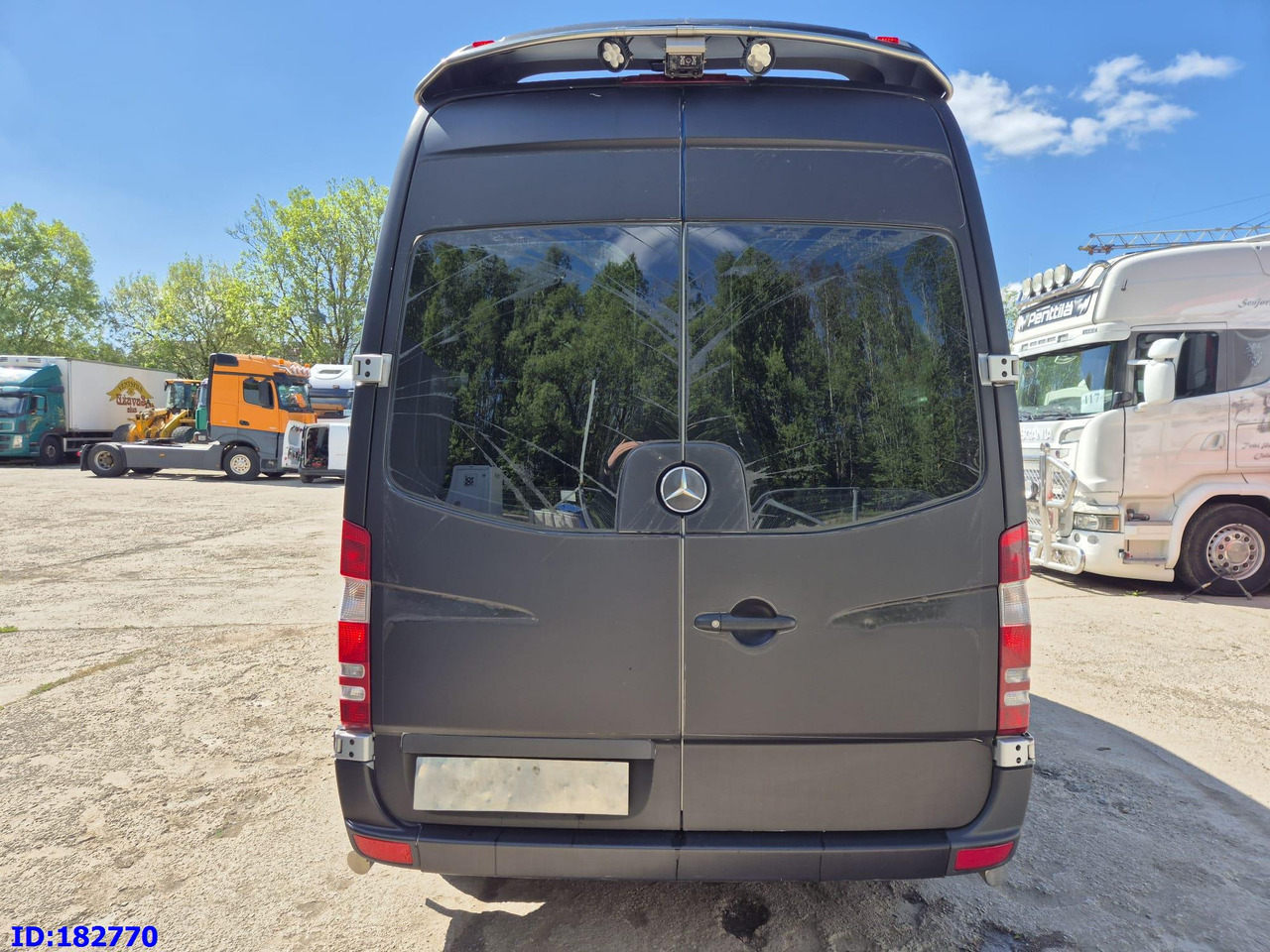 MERCEDES-BENZ Sprinter 319 VIP Euro5 - Autocar: foto 5 MERCEDES-BENZ Sprinter 319 VIP Euro5 - Autocar: foto 5