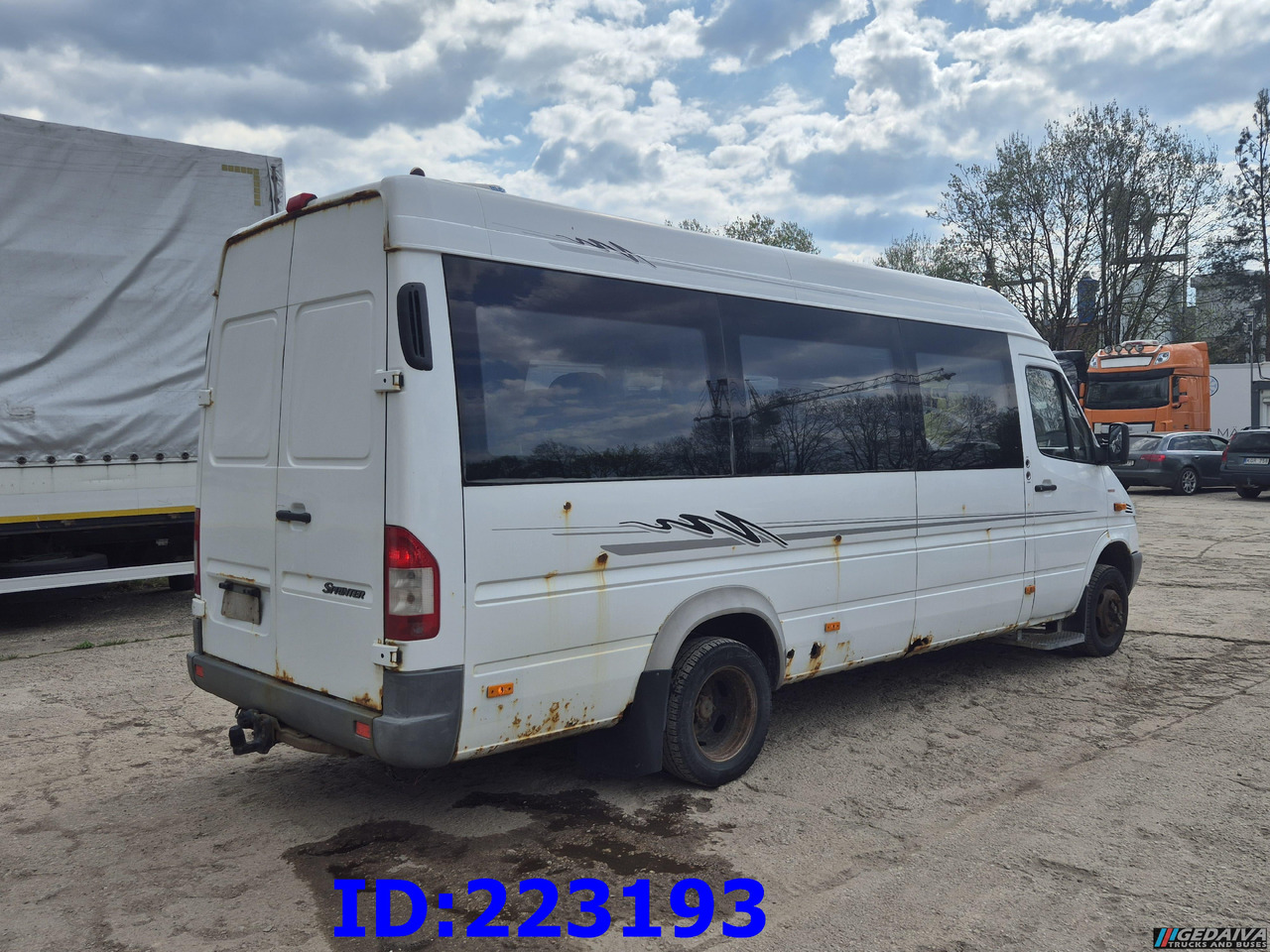 MERCEDES-BENZ Sprinter 416 VIP AC 17-seater - Autocar: foto 5 MERCEDES-BENZ Sprinter 416 VIP AC 17-seater - Autocar: foto 5