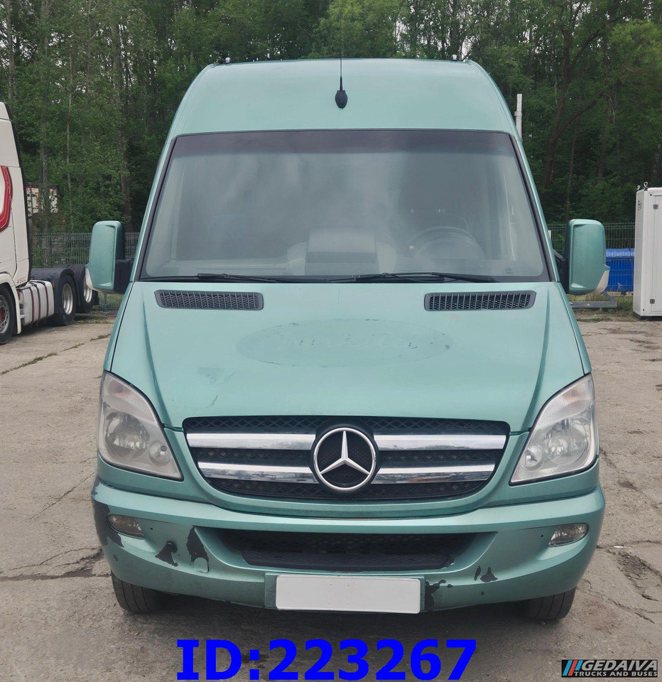 MERCEDES-BENZ Sprinter 516 - VIP - 23 Places - AC (Engine problem) - Autocar: foto 2 MERCEDES-BENZ Sprinter 516 - VIP - 23 Places - AC (Engine problem) - Autocar: foto 2