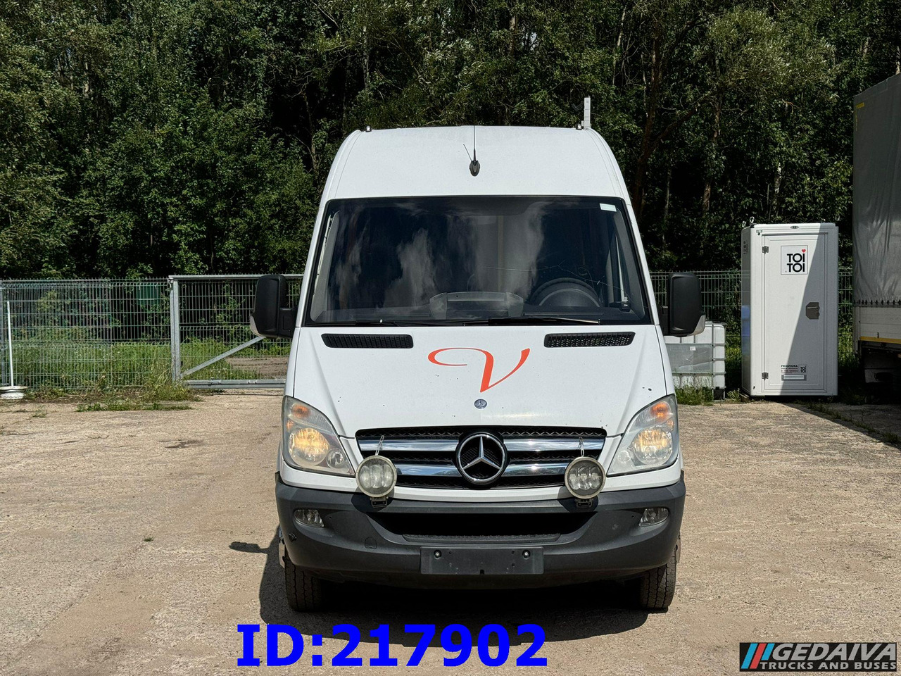 MERCEDES-BENZ Sprinter 516 - VIP - 23 Seater - Autocar: foto 2 MERCEDES-BENZ Sprinter 516 - VIP - 23 Seater - Autocar: foto 2