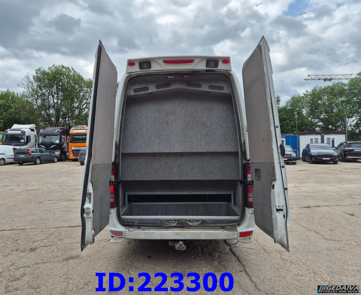 MERCEDES-BENZ Sprinter 518 VIP - 17 Seater - Autocar: foto 5 MERCEDES-BENZ Sprinter 518 VIP - 17 Seater - Autocar: foto 5