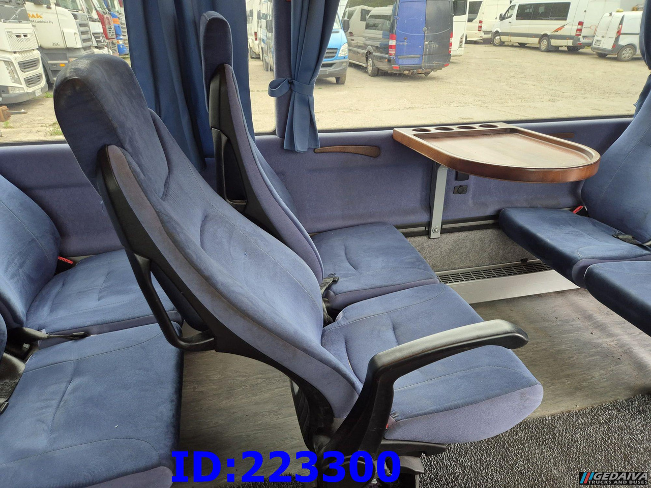 Autocar MERCEDES-BENZ Sprinter 518 VIP - 17 Seater: foto 18